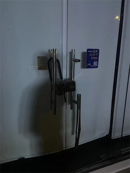 AI視頻監(jiān)控|煙酒超市監(jiān)控系統(tǒng)|煙酒店監(jiān)控防盜|煙酒店被盜|小偷 AI視頻監(jiān)控|煙酒超市監(jiān)控系統(tǒng)|煙酒店監(jiān)控防盜|煙酒店被盜|小偷