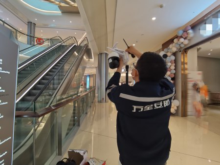 商場(chǎng)弱電工程：打造智慧購(gòu)物體驗(yàn)與安全運(yùn)營(yíng)的關(guān)鍵